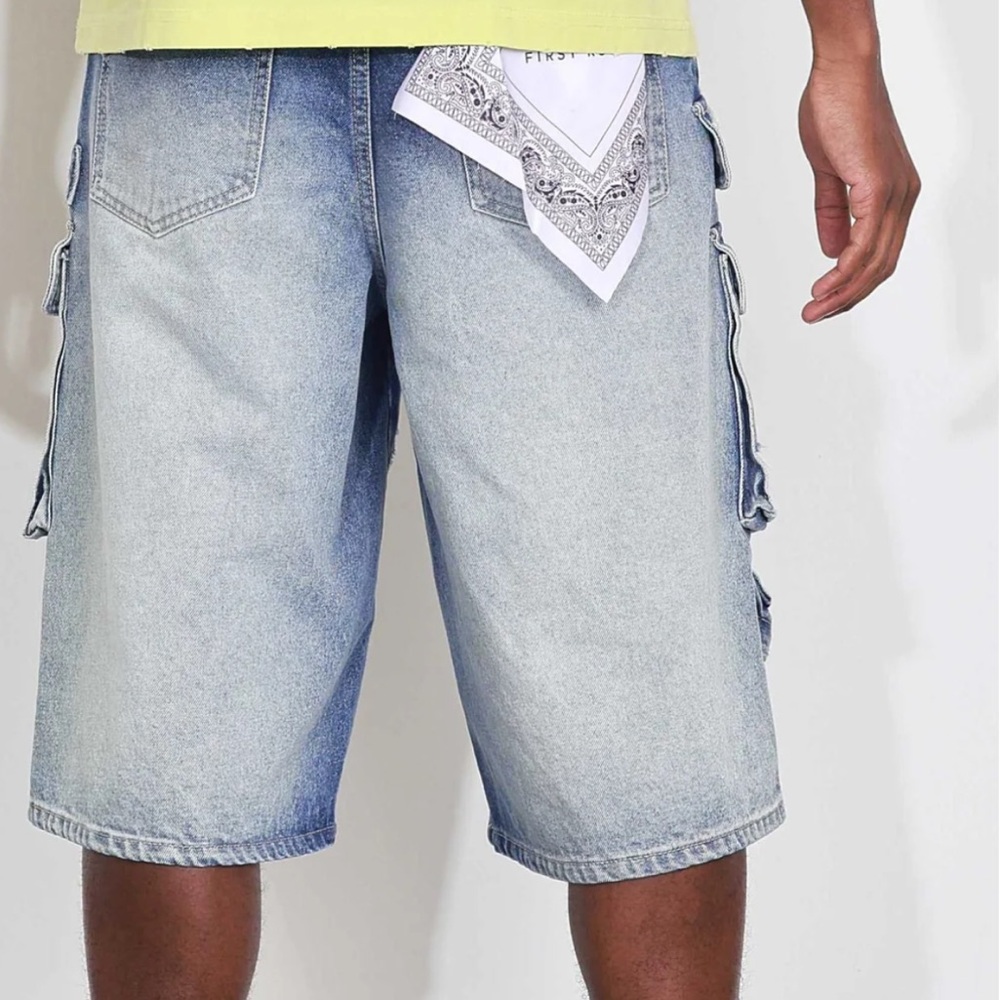 First Row Cargo Washed Shorts - Picture 7 of 11